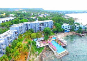 Гостиница Tanjung Kodok Beach Resort  Paciran